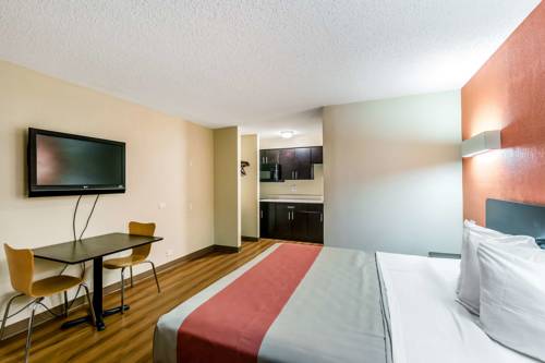 Imagen de la habitación del Motel 6 New Brunswick. Foto 7