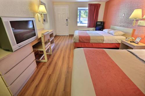 Imagen de la habitación del Motel 6 Newport News, Va. Foto 10