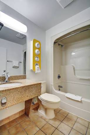 Imagen de la habitación del Motel 6 Newport, Ri. Foto 11