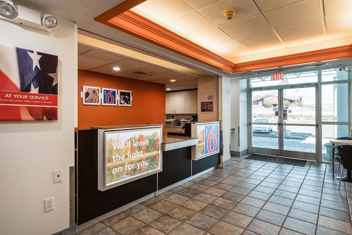 Imagen de los interiores del Motel 6 Newport, Tn. Foto 15
