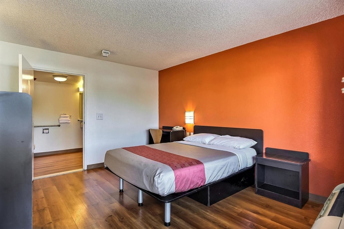 Imagen de la habitación del Motel 6 Oakland, Ca - Embarcadero. Foto 3