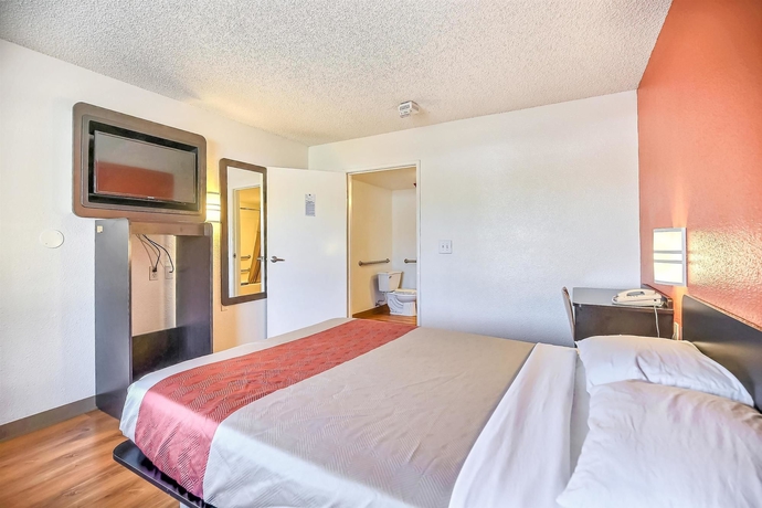 Imagen de la habitación del Motel 6 Oakland, Ca - Embarcadero. Foto 5