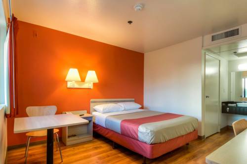 Imagen de la habitación del Motel 6 Oceanside, Ca. Foto 7