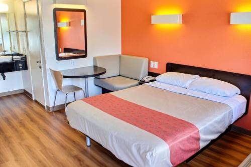 Imagen de la habitación del Motel 6 Paso Robles. Foto 5