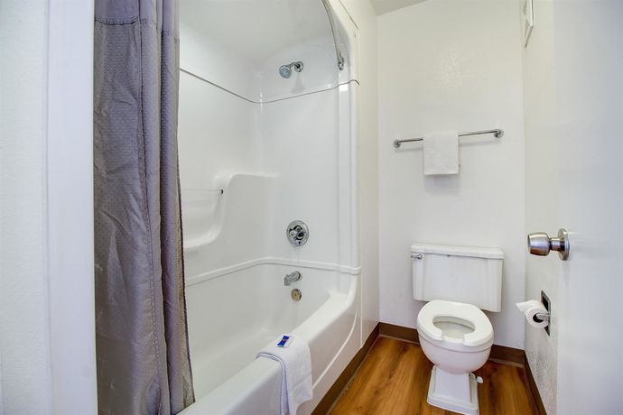Imagen de la habitación del Motel 6 Phoenix, Az - East. Foto 12