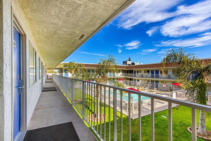 Imagen de la piscina del Motel 6 Phoenix North - Bell Road. Foto 8