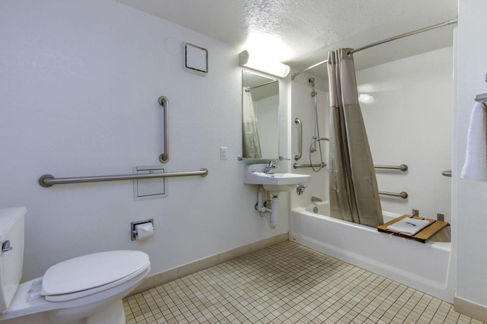 Imagen de la habitación del Motel 6 Phoenix - Northern Avenue. Foto 10