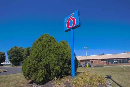 Imagen de la habitación del Motel 6 Piscataway, Nj. Foto 2