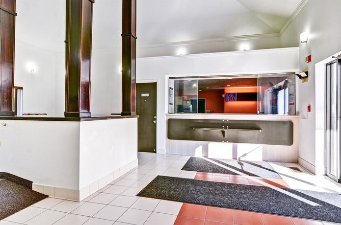 Imagen de los interiores del Motel 6 Pittsburgh Airport. Foto 11