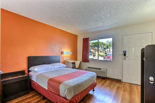 Imagen de la habitación del Motel 6 Pleasanton, Ca. Foto 8