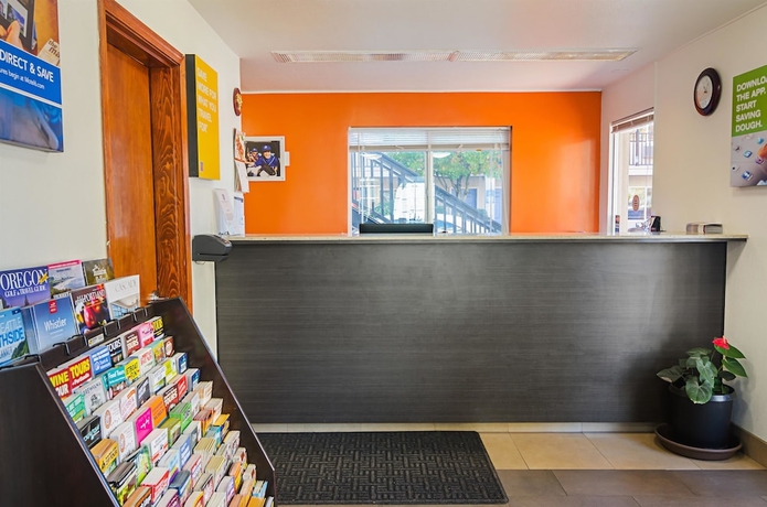 Imagen de los interiores del Motel 6 Portland, Or - Downtown. Foto 17
