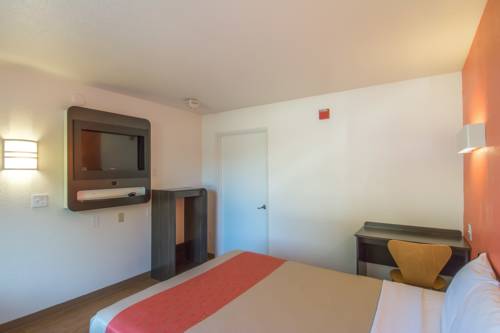 Imagen de la habitación del Motel 6 Red Bluff, Ca. Foto 3