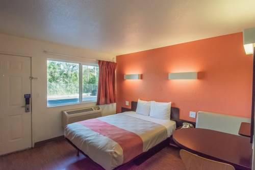 Imagen de la habitación del Motel 6 Red Bluff, Ca. Foto 7