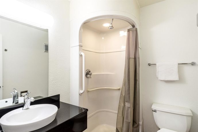 Imagen de la habitación del Motel 6 Redding Central. Foto 5