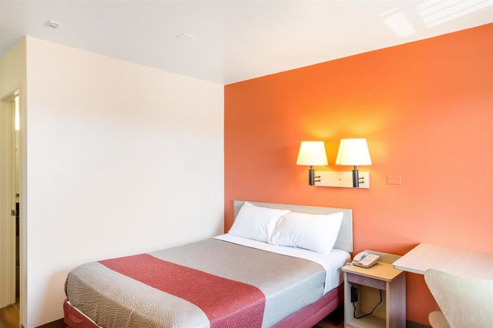 Imagen de la habitación del Motel 6 Redding Central. Foto 13
