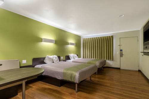 Imagen de la habitación del Motel 6 Redlands, Ca. Foto 2