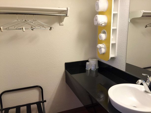 Imagen de la habitación del Motel 6 Roseville, MN - Minneapolis North. Foto 9