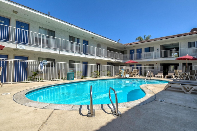 Imagen de la piscina del Motel 6 Rowland Heights, Ca - Los Angeles - Pomona. Foto 14