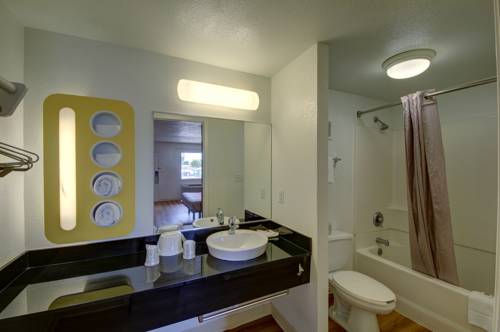 Imagen de la habitación del Motel 6 San Antonio, Tx - Downtown - Market Square. Foto 3