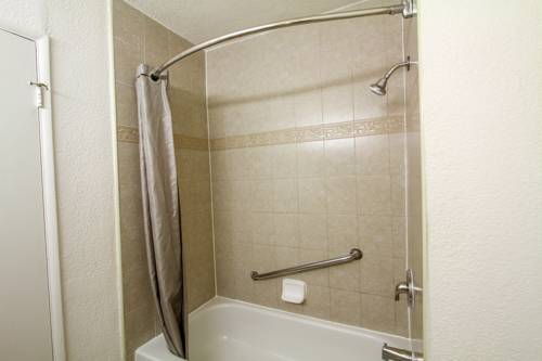 Imagen de la habitación del Motel 6 San Diego Airport - Harbor. Foto 10