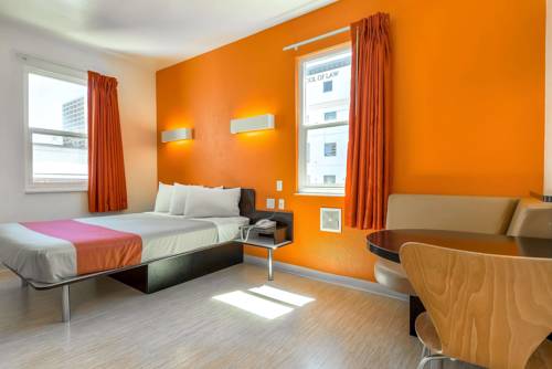 Imagen de la habitación del Motel 6 San Diego, Ca - Downtown. Foto 6