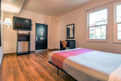 Imagen de la habitación del Motel 6 San Diego, Ca - Downtown. Foto 8