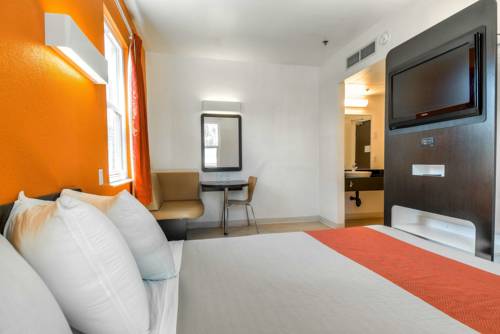 Imagen de la habitación del Motel 6 San Diego, Ca - Downtown. Foto 11