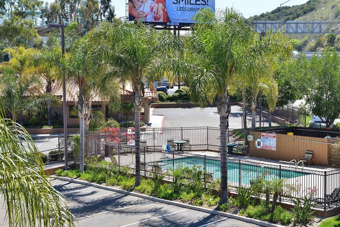 Imagen de la piscina del Motel 6 San Diego Mission Valley East. Foto 13
