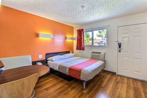 Imagen de la habitación del Motel 6 San Jose, Ca - Airport. Foto 12