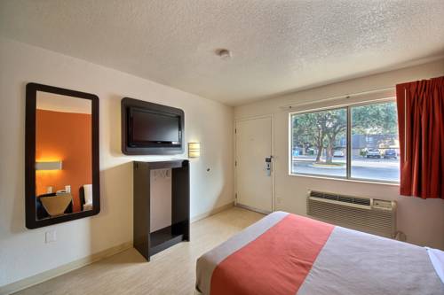 Imagen de la habitación del Motel 6 San Marcos, Tx. Foto 9