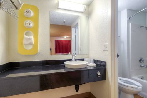 Imagen de la habitación del Motel 6 Santa Ana, Ca. Foto 4