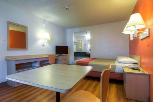 Imagen de la habitación del Motel 6 Santa Ana, Ca. Foto 8