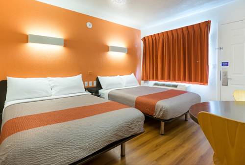 Imagen de la habitación del Motel 6 Santa Barbara, Ca - Beach. Foto 11