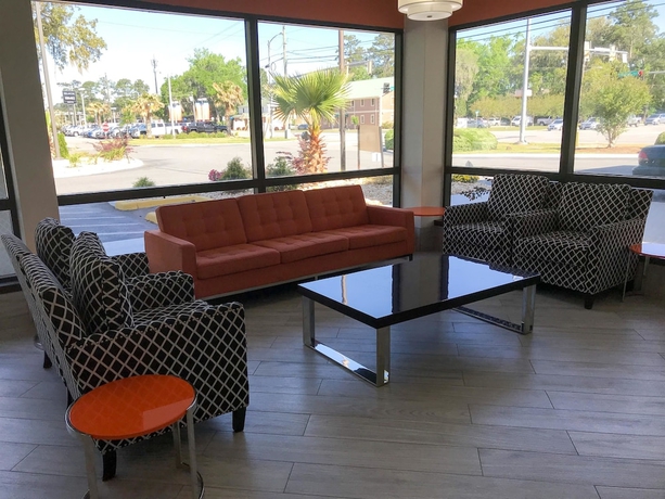 Imagen de los interiores del Motel 6 Savannah, Ga - Midtown. Foto 18