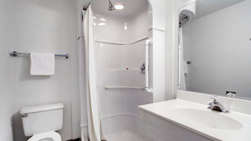 Imagen de la habitación del Motel 6 Sioux Falls. Foto 5