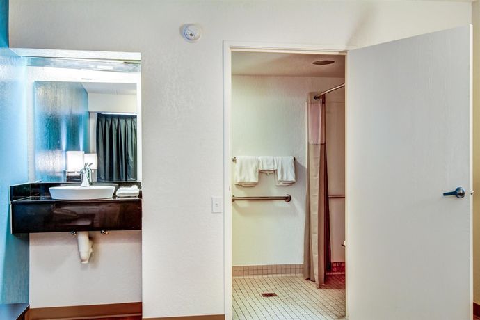 Imagen de la habitación del Motel 6 St. Louis - Bridgeton. Foto 7