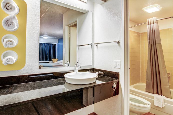 Imagen de la habitación del Motel 6 St. Louis - Bridgeton. Foto 8