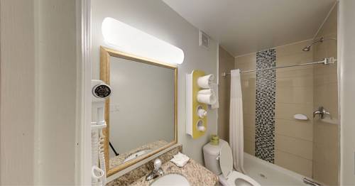 Imagen de la habitación del Motel 6 Sudbury, On. Foto 5