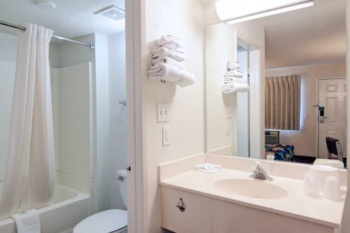 Imagen de la habitación del Motel 6 Tempe, Az - Broadway - Asu. Foto 12