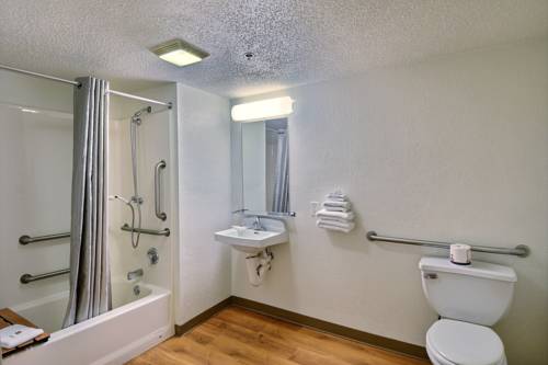 Imagen de la habitación del Motel 6 Tewksbury, Ma - Boston. Foto 9
