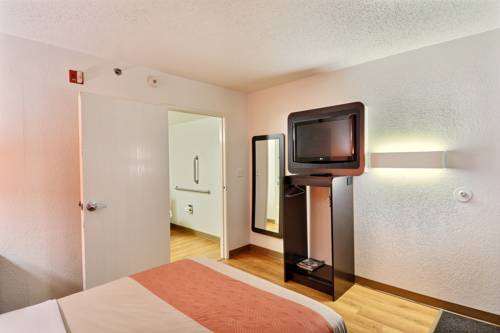 Imagen de la habitación del Motel 6 Tewksbury, Ma - Boston. Foto 11