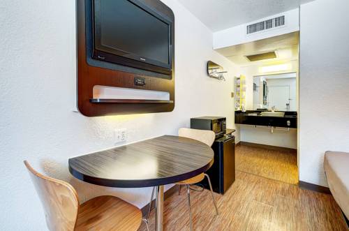 Imagen de la habitación del Motel 6 Thornton, Co - Denver. Foto 3
