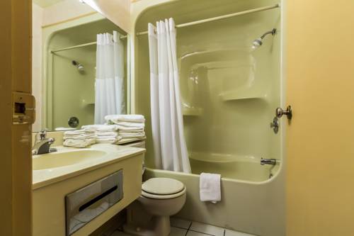 Imagen de la habitación del Motel 6 Trenton, On. Foto 4