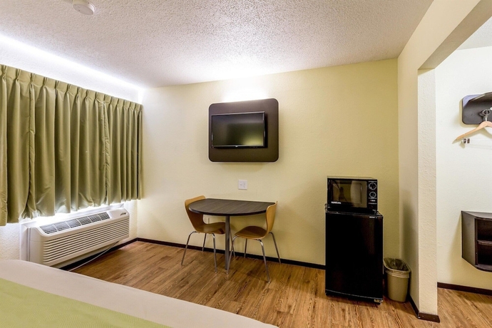 Imagen de la habitación del Motel 6 Troy, Il. Foto 4