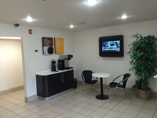 Imagen de los interiores del Motel 6 Troy, Il. Foto 9