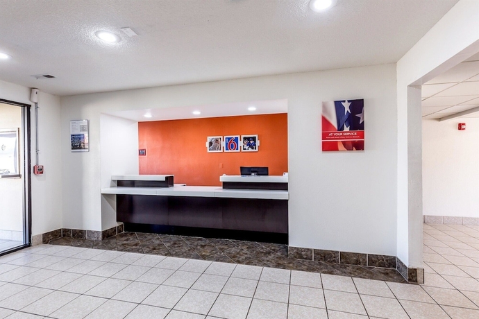 Imagen de los interiores del Motel 6 Troy, Il. Foto 13