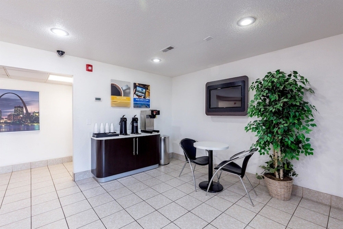 Imagen de los interiores del Motel 6 Troy, Il. Foto 15