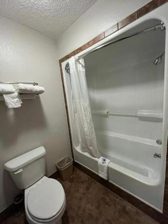 Imagen de la habitación del Motel 6 Tulsa. Foto 15