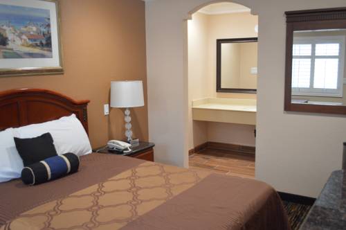 Imagen de la habitación del Motel 6 Tustin, CA &ndash; Orange County. Foto 2