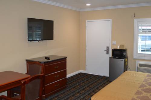 Imagen de la habitación del Motel 6 Tustin, CA &ndash; Orange County. Foto 4